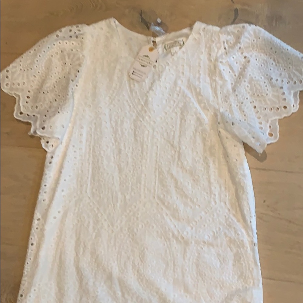 Eyelet shift dress in white. Flared sleeves. NWT